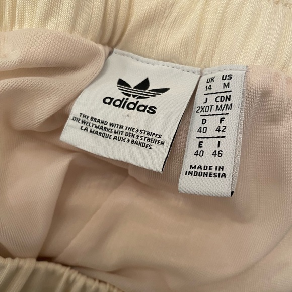 Adidas joggers - Picture 4 of 8